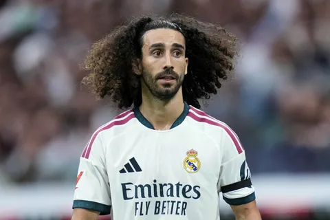 Real Madrid : le remplaçant à 50 M€ de Cucurella relance déjà la concurrence