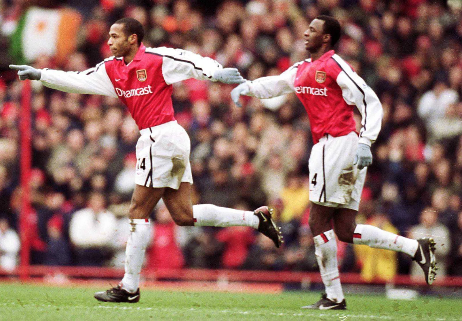 Quel club français a réalisé l’une des meilleurs performances de son histoire en se faisant éliminer par Arsenal en demi-finale de la Coupe UEFA en 2000 ?