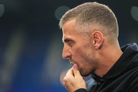 Strasbourg – “Je préférais l’équipe avec Rosenior”, le choix Gary O’Neil contesté après la désillusion en Ligue Conférence