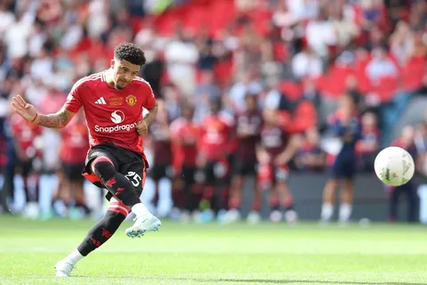 Mercato - PSG : Romano lâche sa version sur Jadon Sancho