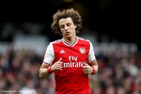Arsenal : le club veut conserver David Luiz