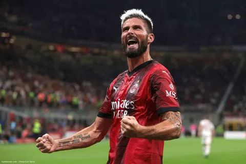 Mercato - L’AC Milan négocie pour le concurrent de Giroud !
