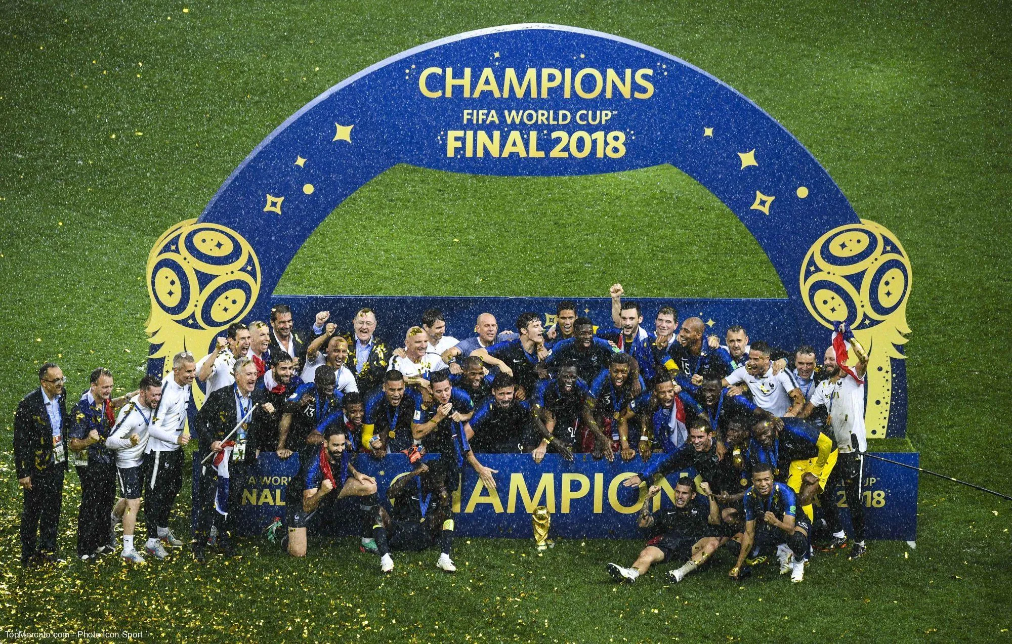 Quel champion du monde avec la France en 2018 a été accusé en 2021 de nombreux viols et agressions sexuelles ?