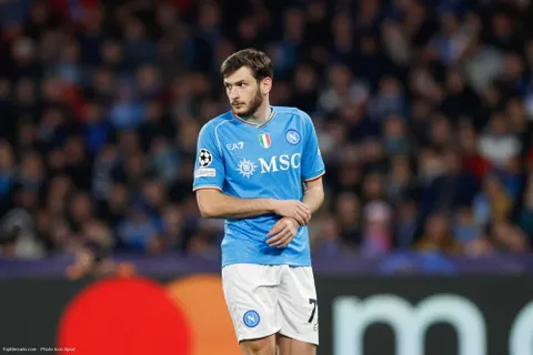 Mercato - PSG : ce qui coince pour Kvaratskhelia