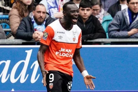 OM : les 5 propositions de la rédac’ pour remplacer Moumbagna