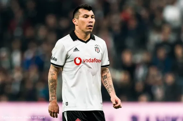 Bologne : Gary Medel signe avec les Rossoblu (Officiel)