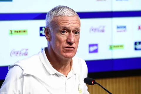 Equipe de France : “ça aurait pu…”, Deschamps agacé par l’arbitrage
