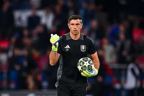 PSG-Aston Villa : “lui, je le verrais bien à…”, Nasri désigne le club idéal pour Emiliano Martinez