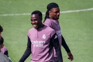 Real Madrid : face à l’hécatombe, la surprise Lamini Fati lancée par Arbeloa contre le Celta Vigo ?