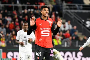 Mercato – Un nouveau club de Premier League débarque sur Aït Boudlal, quel prix de vente pour Rennes ?