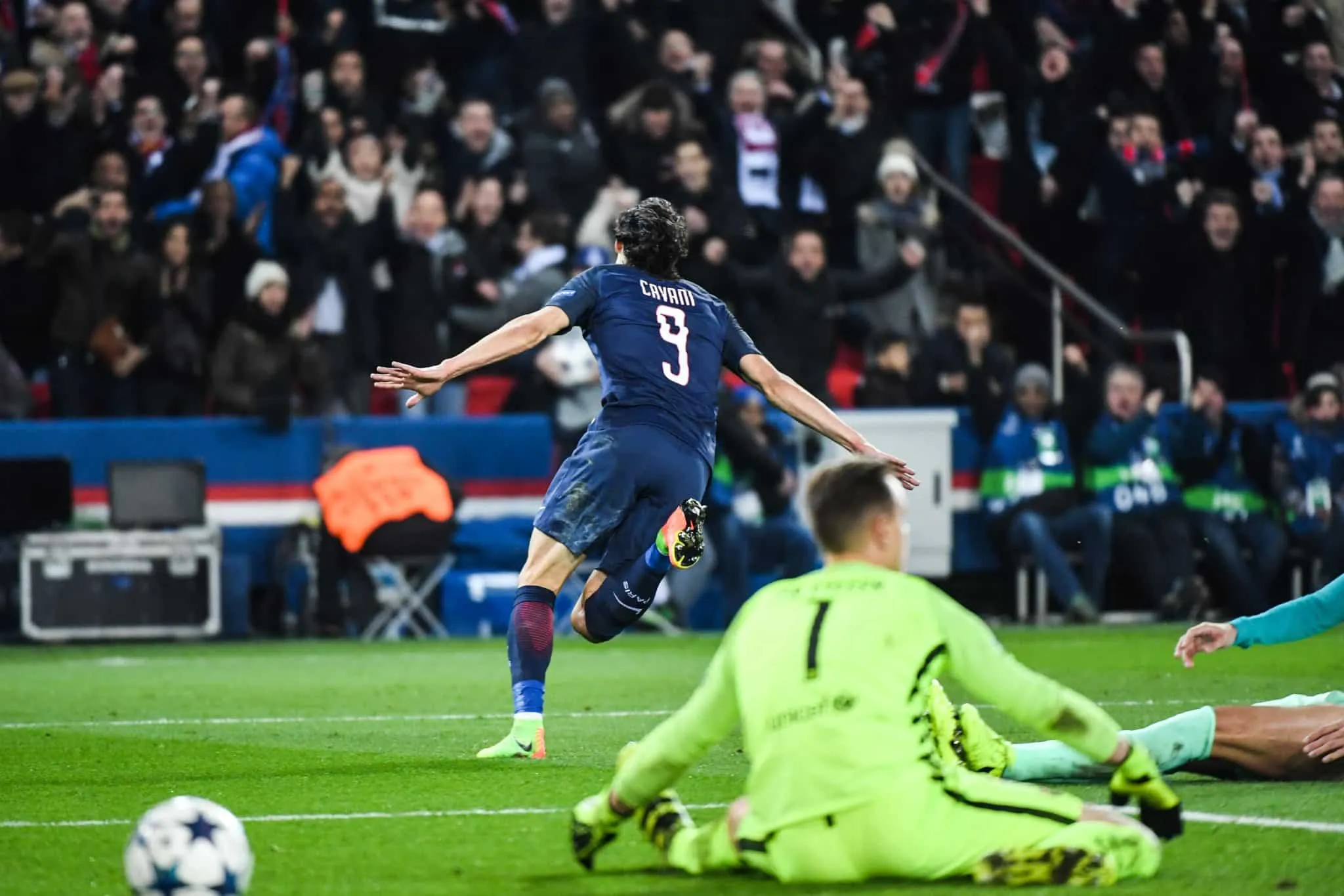 Quel joueur du PSG ne dispute qu’une seule rencontre de la campagne 2016-2017 de la Ligue des Champions, à savoir le fameux PSG 4-0 FC Barcelone ?