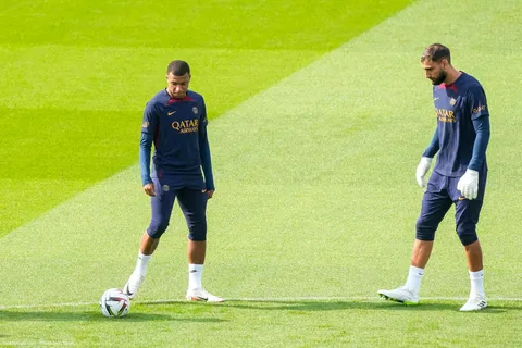 PSG : Vinicius se lâche complètement sur Mbappé