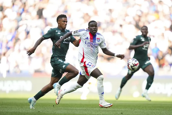 Ernest Nuamah OL Olympique Lyonnais
