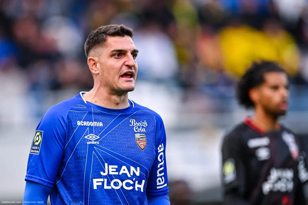 Vito Mannone Lorient