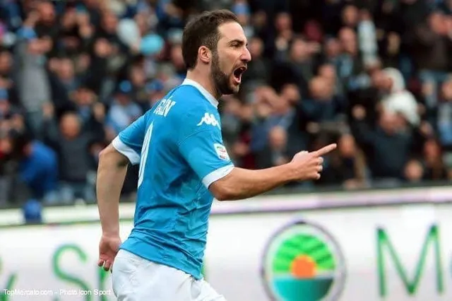 Higuain, cinq ans à la Juve (Officiel)