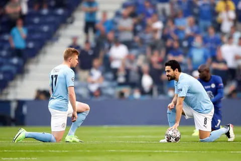 Mercato - Un milieu de Manchester City dans le viseur du PSG ?