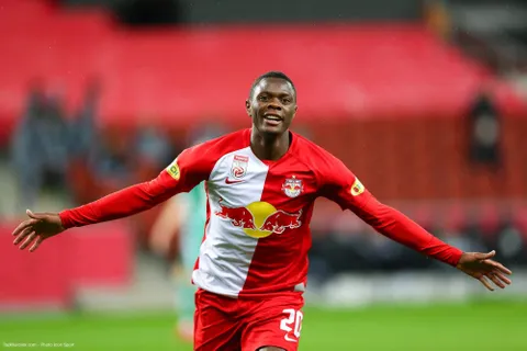Officiel Mercato - Leicester City : Patson Daka file chez les Foxes