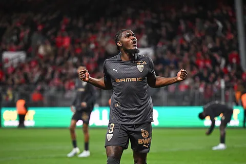 Mercato Rennes : le Torino a un sérieux concurrent pour Lilian Brassier, discussions en cours