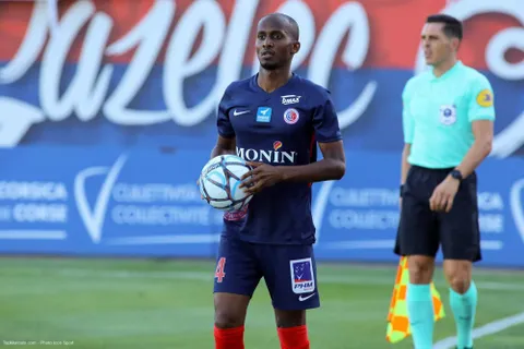 Officiel Mercato - AC Ajaccio : un défenseur débarque en Corse
