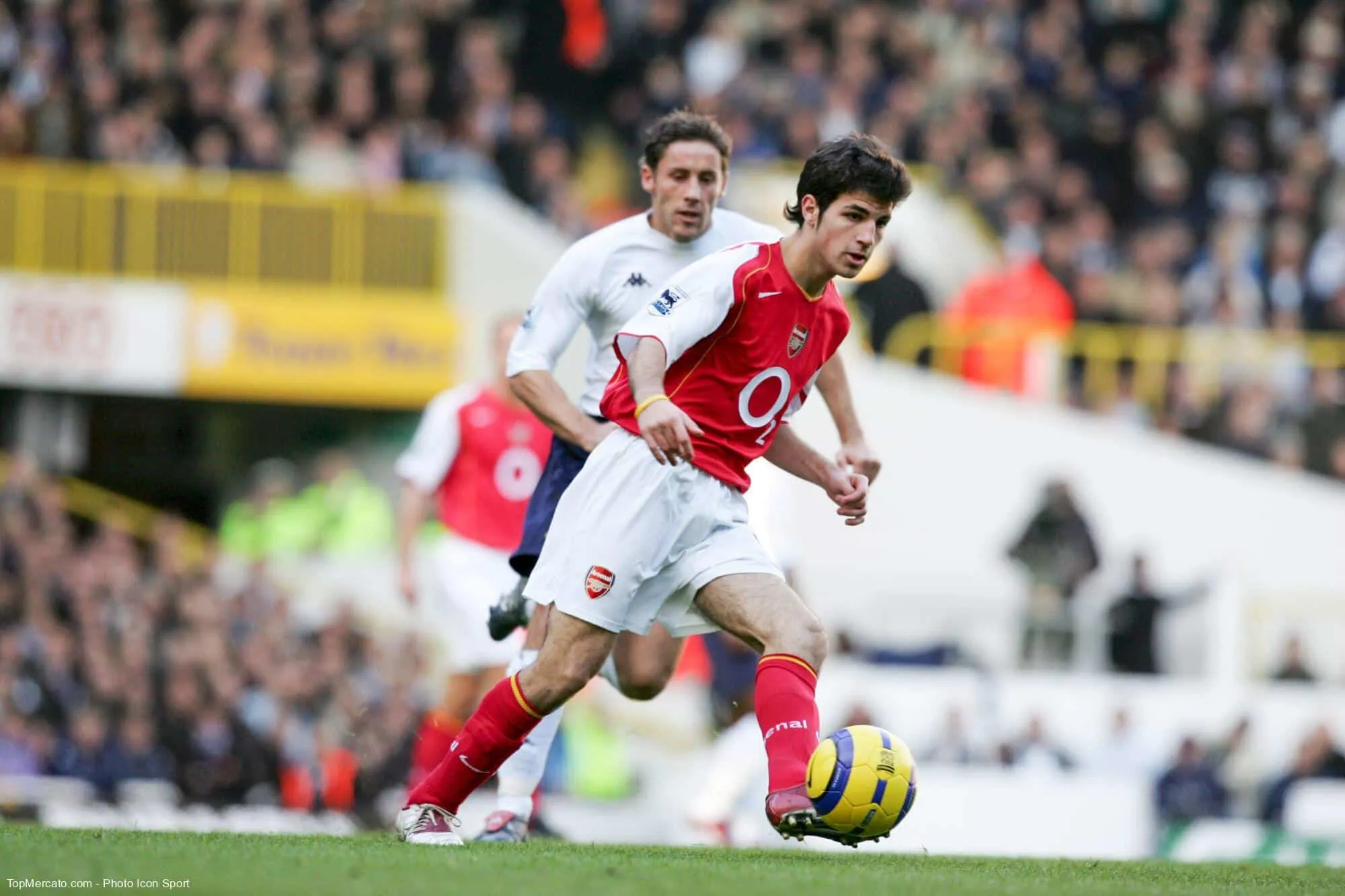 Sur quel score le plus prolifique match entre Arsenal et Tottenham s’est-il terminé, en 2004 ?