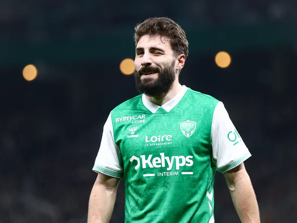 Mercato – L’ASSE négocie avec un club de Ligue Europa pour Zuriko Davitashvili