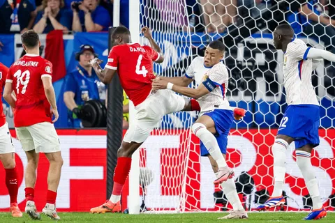 Equipe de France : le bourreau de Mbappé sort du silence !