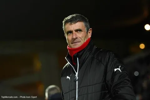 Nîmes : quid de la piste Adebayor ?