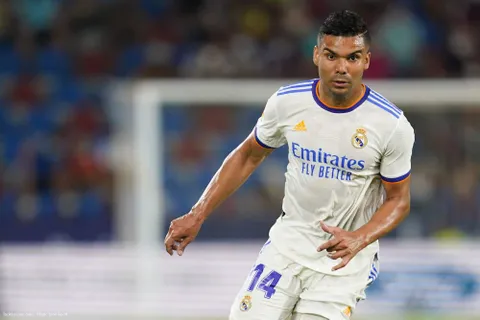 Mercato - Real Madrid : Manchester United pense à Casemiro ?