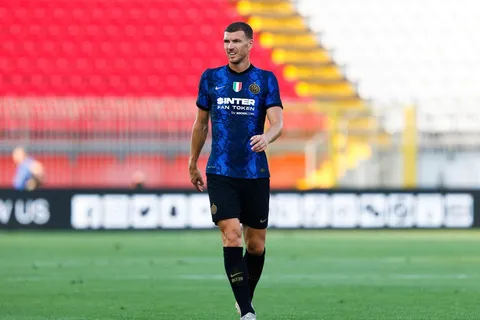 Officiel Mercato - Inter Milan : Dzeko débarque pour deux ans