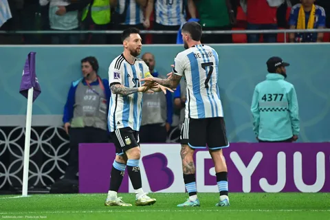 Messi tape dans le 1000, un renard très rusé, Papu trop timide… Les Tops et les Flops d’Argentine-Australie