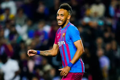 Mercato Barça : Aubameyang regrette sa “pu**** d’énorme erreur”