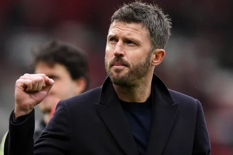 Manchester United : “j’étais convaincu qu’il pouvait devenir un grand entraîneur”, un taulier du vestiaire prend position sur l’avenir de Carrick