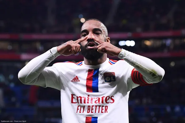 Mercato - OL : Lacazette cash sur le départ de Lukeba