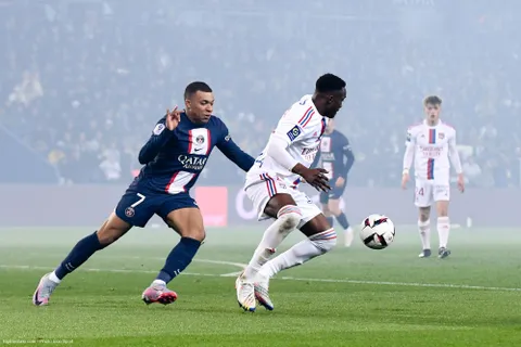 La jeunesse lyonnaise au pouvoir, le fantôme Mbappé, Messi n’a pas suffi… les Tops-Flops de PSG-OL