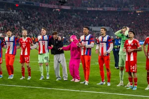 Bayern : “je l’apprécie beaucoup, mais ce n’est pas Kane ni Maradona”, désaccord total sur la prolongation d’un cadre de Kompany
