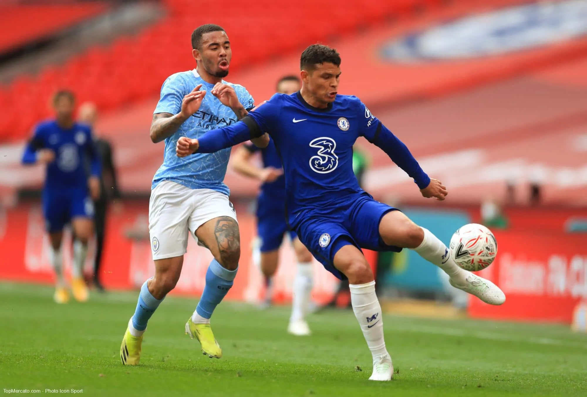 Gabriel Jesus et Thiago Silva, Chelsea-Manchester City
