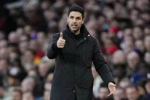 Mercato Arsenal : “j’aimerais beaucoup jouer là-bas”, une ancienne “recrue fantôme” de l’OL s’offre à Arteta