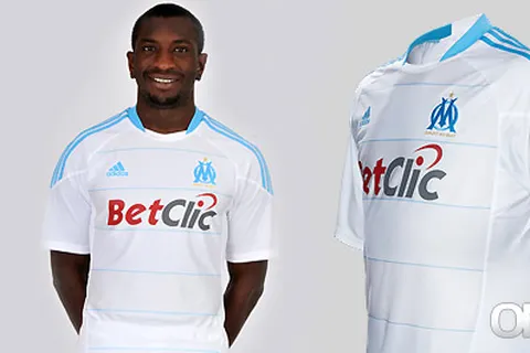 OM : et voilà le maillot officiel pour 2010/2011 !