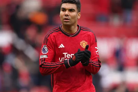 Manchester United : la femme de Casemiro détruit les médias anglais et les haters