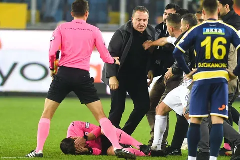 Turquie : « Il m’a dit : ‘je vais te tuer’ », l’arbitre agressé témoigne