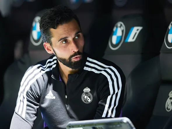 Real Madrid : “s’ils ont choisi de le nommer…”, Arbeola plus qu’un intérimaire, une légende l’épingle déjà