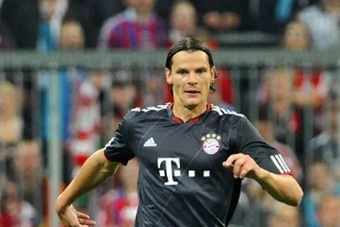 Un coup de théâtre pour Van Buyten ?