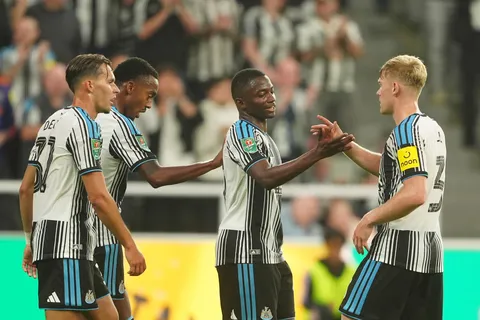 Mercato Arsenal, Manchester United : à peine 4 matchs de Premier League et cet ailier à 50 M€ s’est déjà mis les gros dans la poche