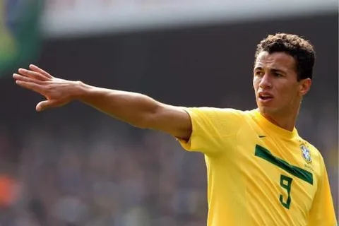 Le Milan AC prêt à dégainer sur Damiao