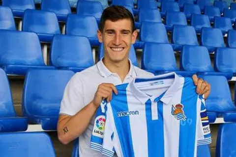 Real Sociedad : Muñoz a prolongé jusqu’en 2022 (Officiel)