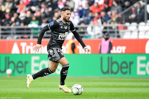 Brest : “en souffrance”, Belaïli absent de la feuille de match à Lens
