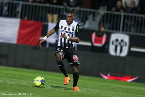 Angers : Chabane explique l’offre refusée pour Toko-Ekambi