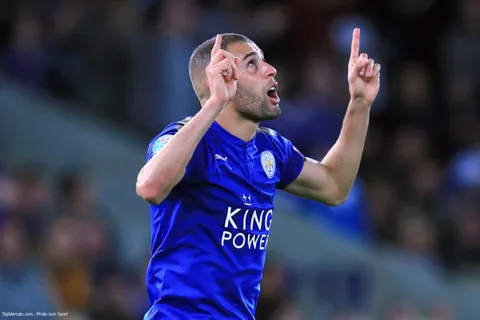 Mercato - L’OL s’offre Slimani pour remplacer Dembélé (Officiel)