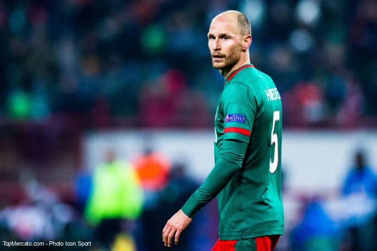 Allemagne : Höwedes met fin à sa carrière (Officiel)