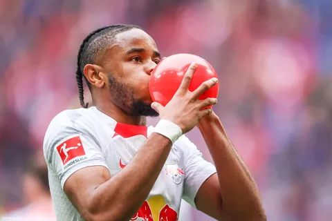 Mercato - Leipzig vend la mèche sur Nkunku !